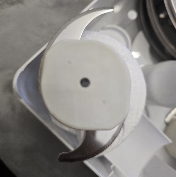 Discs and Blades for KitchenAid KFP750PK 700-Watt 12-Cup Food Processor - Picture 4 of 10